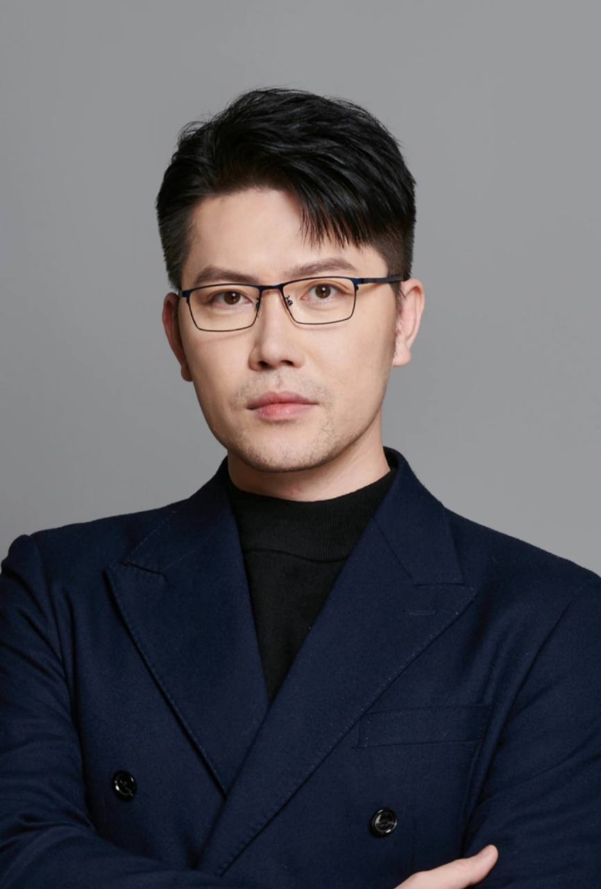 企划分析师：陈信